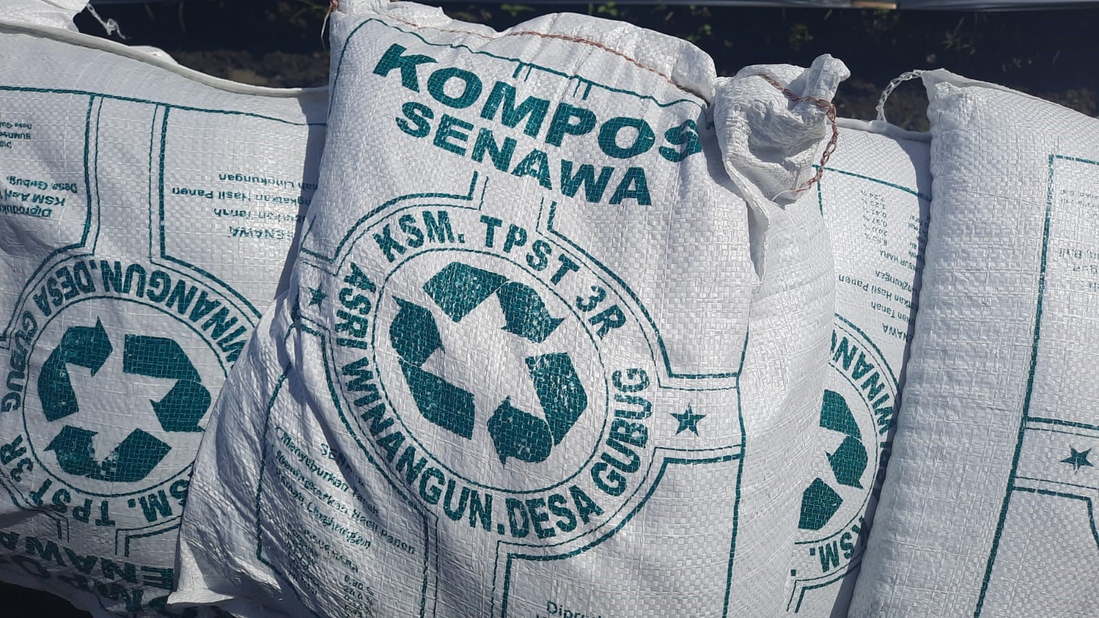 PRODUK UNGGULAN DESA GUBUG | KOMPOS SENAWA